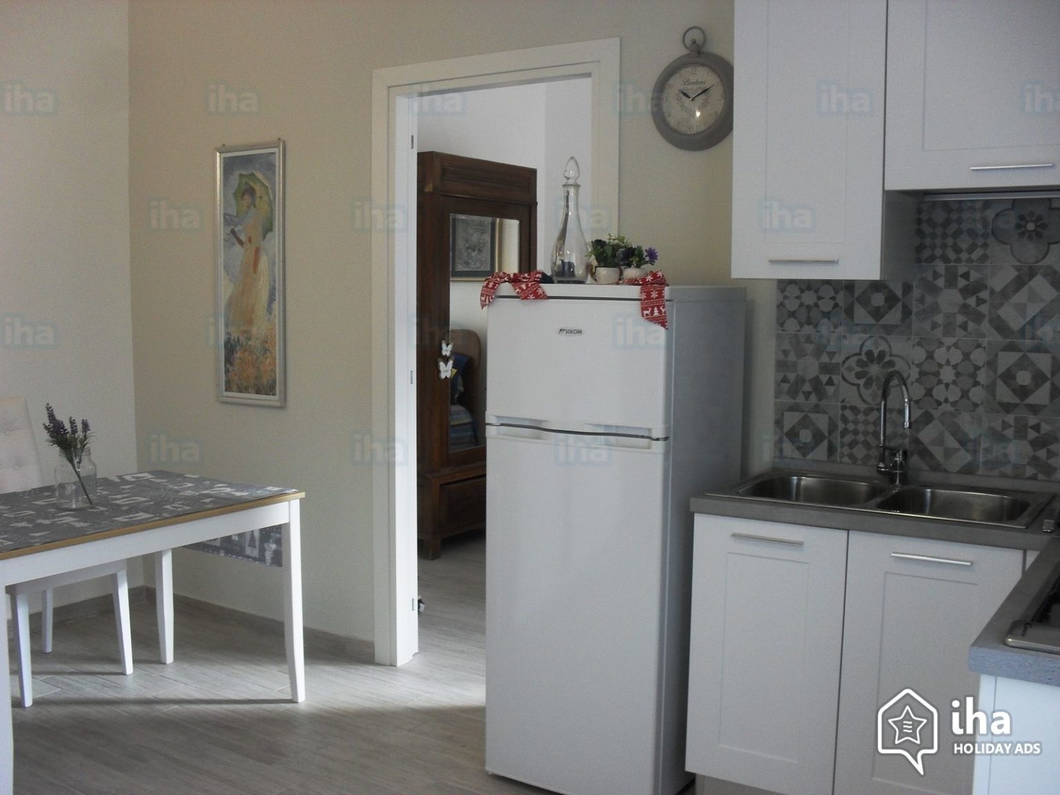 How to Stop Refrigerator From Buzzing Soundproof Empire